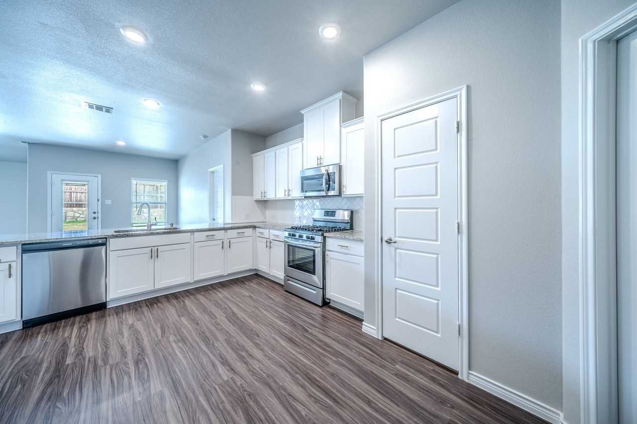 2720 Evergreen Trl - Photo 6 of 25