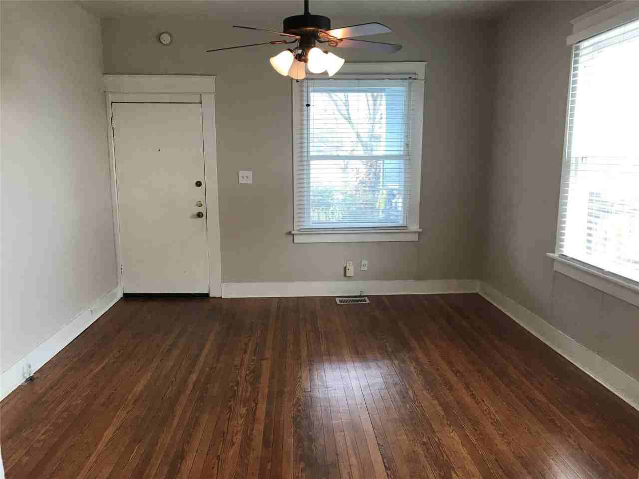 826 N Bishop Ave #2 - Photo 4 of 17