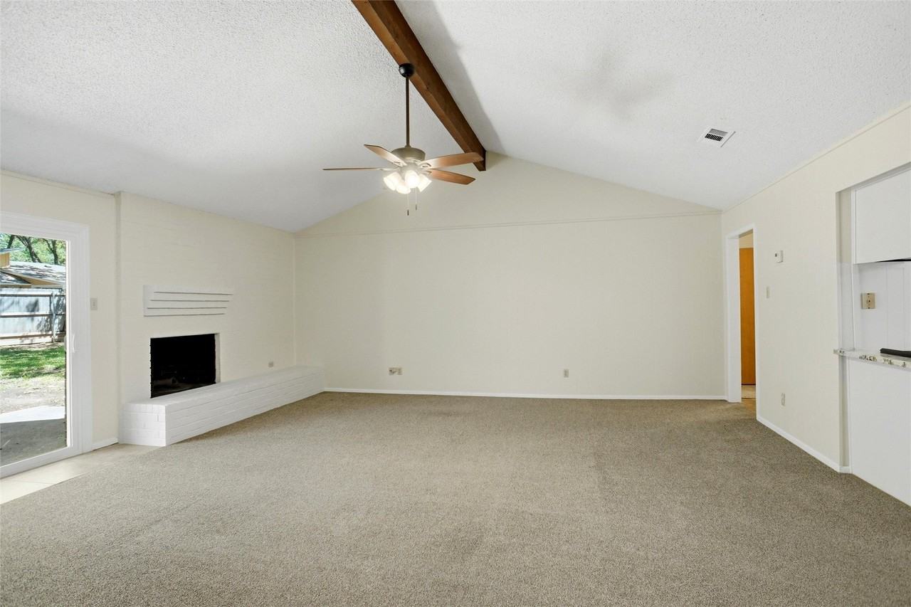 2958 Columbine Dr - Photo 4 of 15