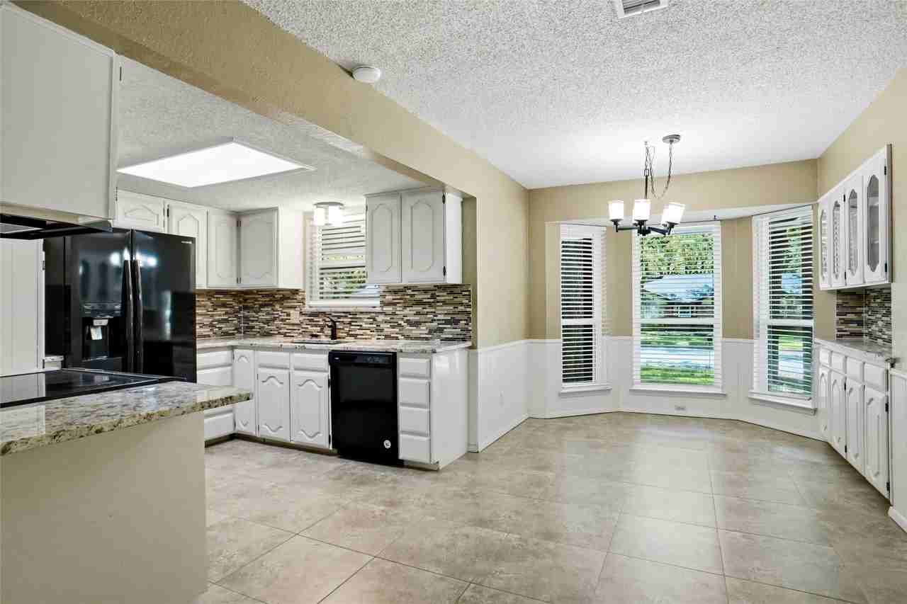 2958 Columbine Dr - Photo 5 of 15