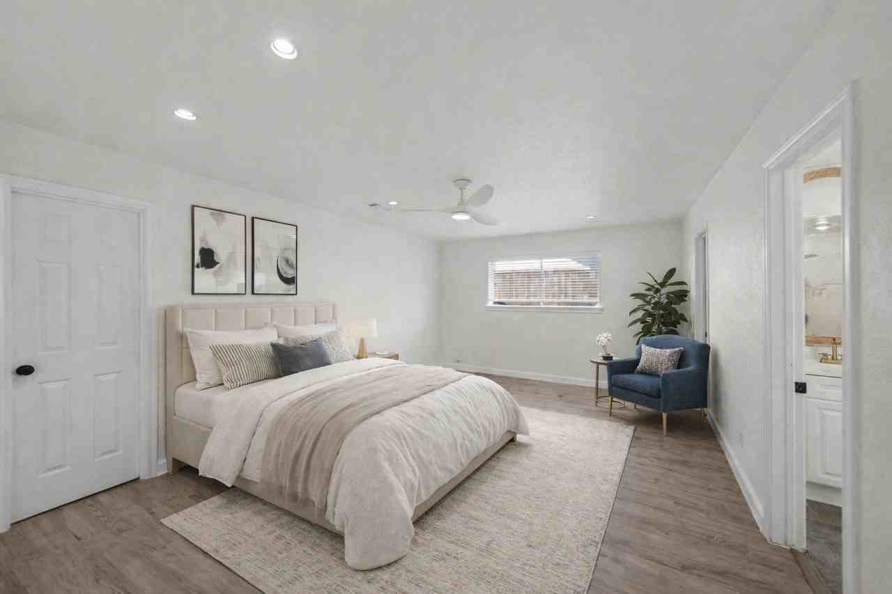 3204 Lynbrook Dr - Photo 6 of 34