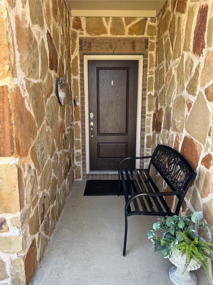 10920 Blaze St - Photo 2 of 21