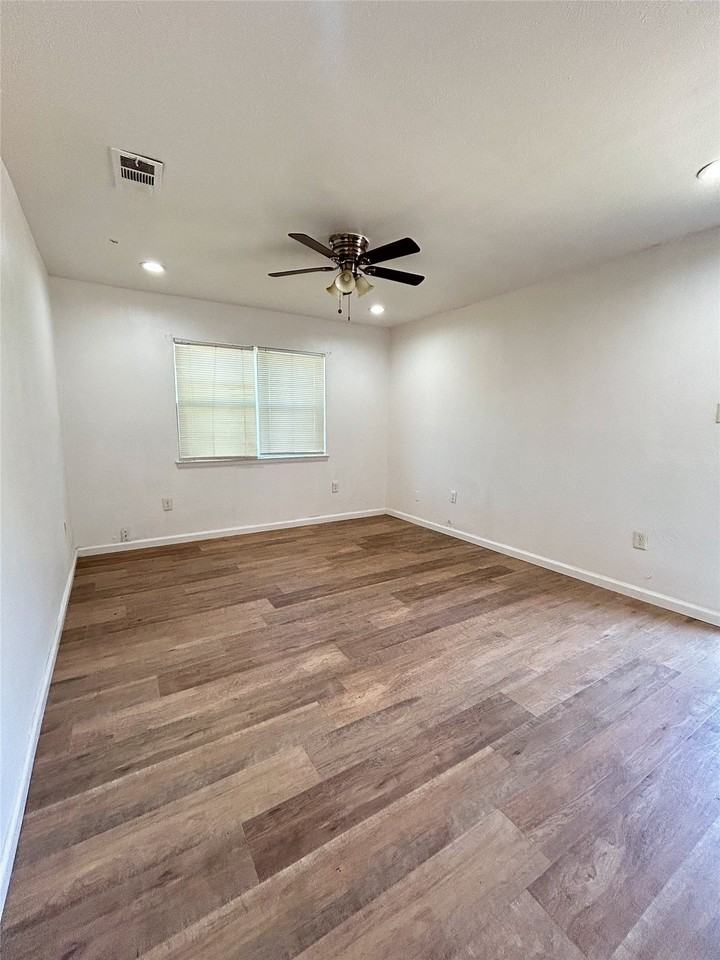 4250 Idaho Ave - Photo 4 of 16