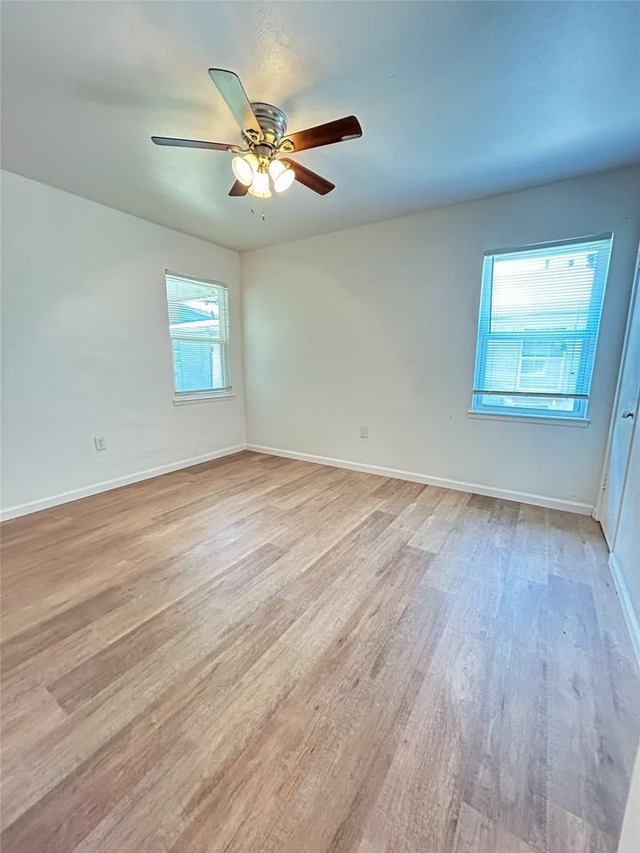 4250 Idaho Ave - Photo 6 of 16