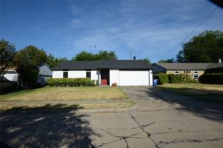 114 W Way Dr - Photo 1 of 1