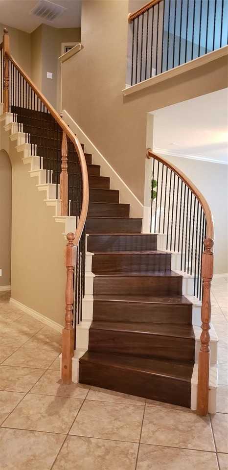 3410 Somerset Ln - Photo 2 of 17