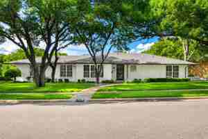 featured image of 7009 Eudora Dr