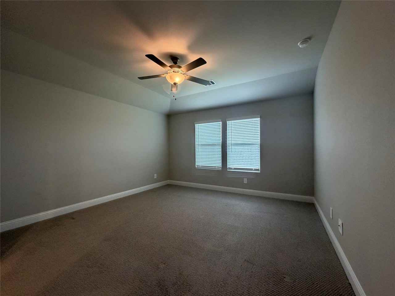 1093 Eagle Run Ln - Photo 6 of 21