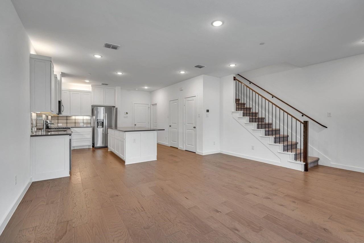 611 Collier Dr - Photo 4 of 20