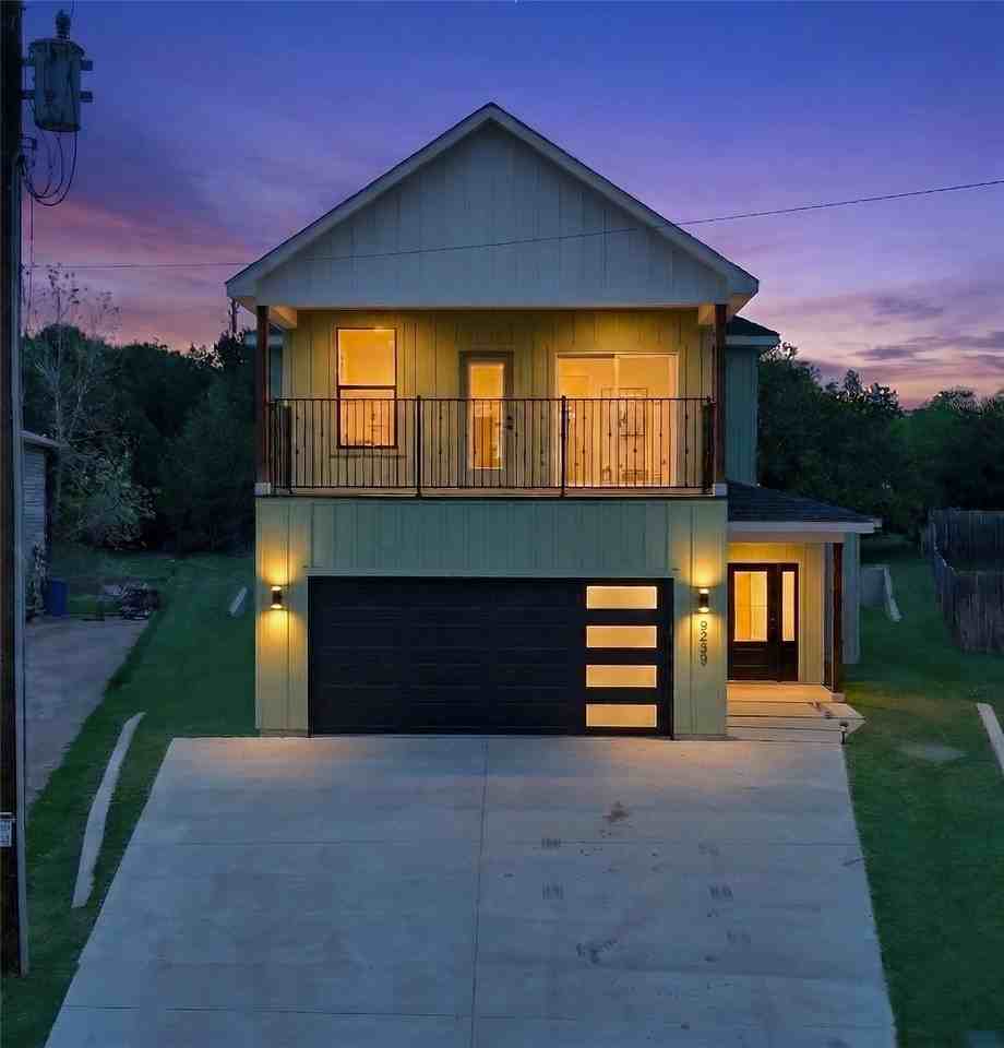 2925 River Ridge Ct - Photo 2 of 37