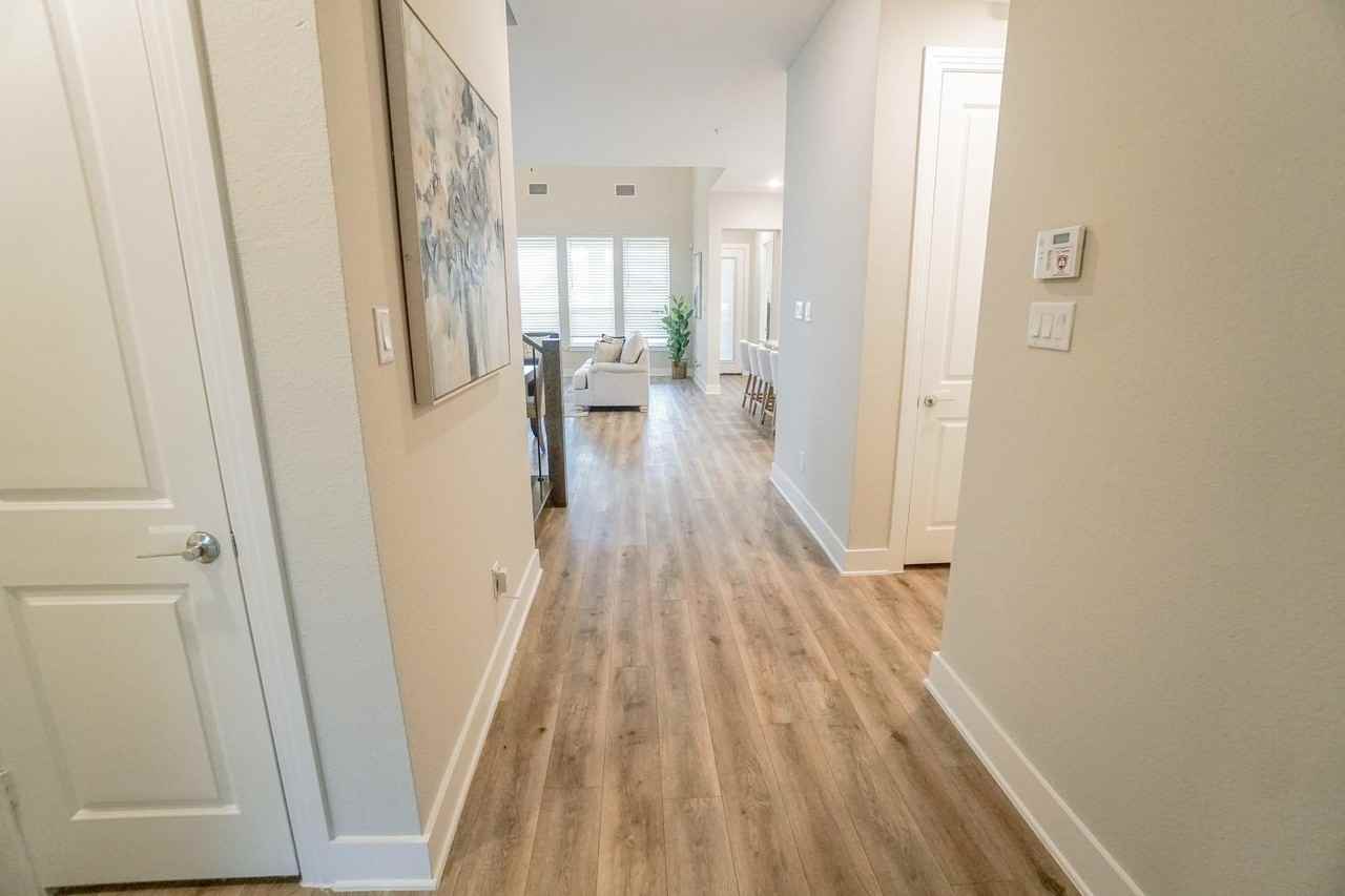1309 Old Rocksprings Pass - Photo 4 of 33