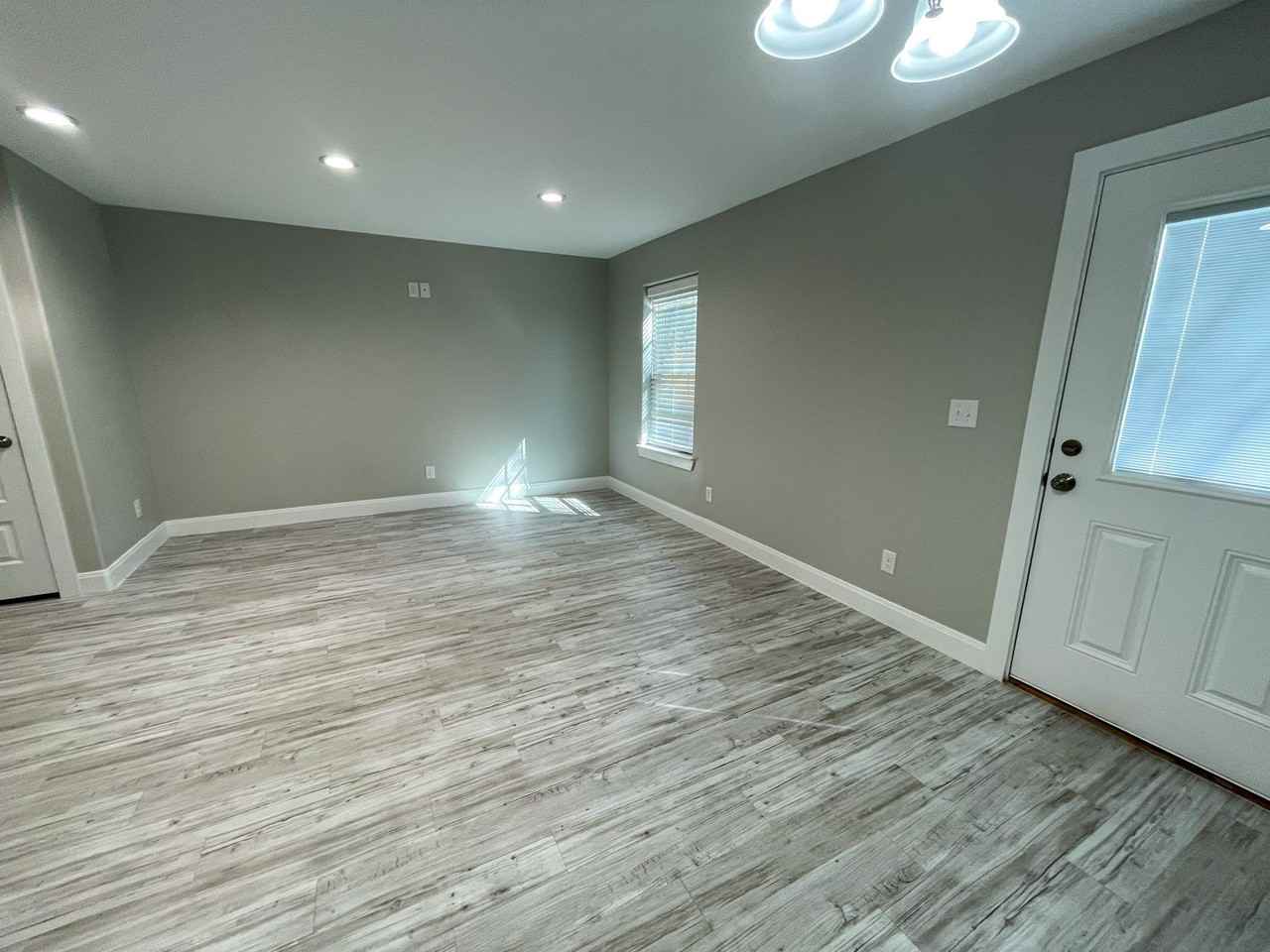 2624 S Fannin Ave - Photo 4 of 14