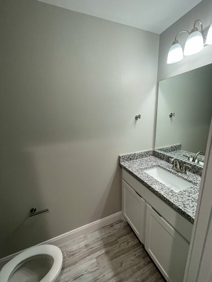 2624 S Fannin Ave - Photo 6 of 14