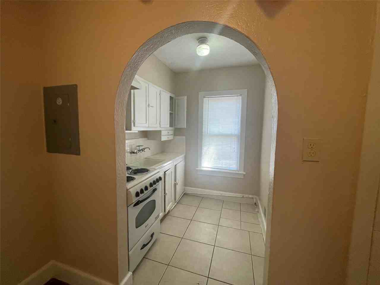 5906 Oram St #7 - Photo 5 of 8