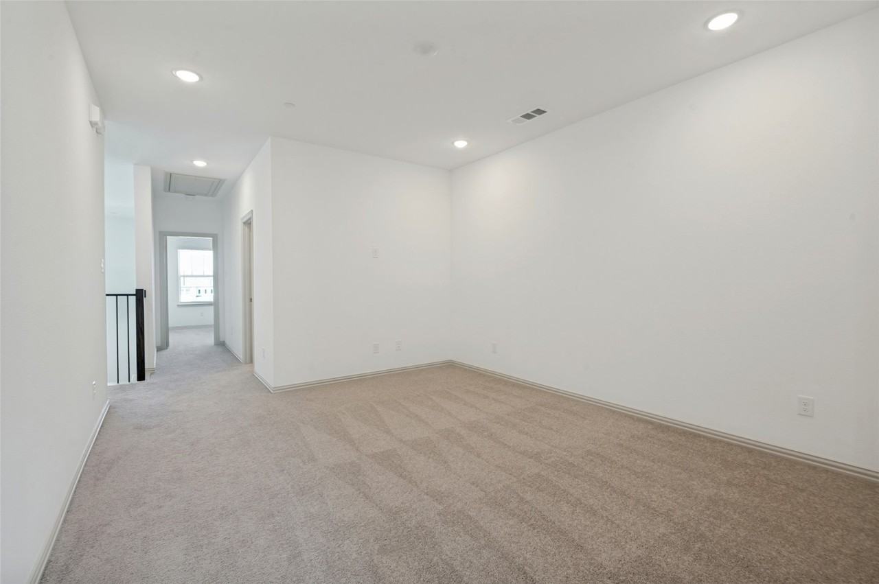 8895 Stablehand Mews - Photo 5 of 11