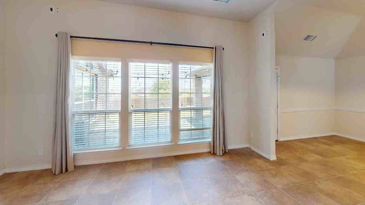 8300 Blue Periwinkle Ln - Photo 4 of 28