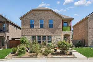 featured image of 431 W Pioneer Dr