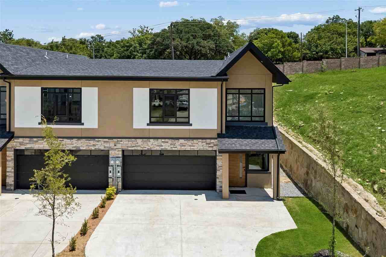 816 Premier Pkwy - Photo 2 of 37
