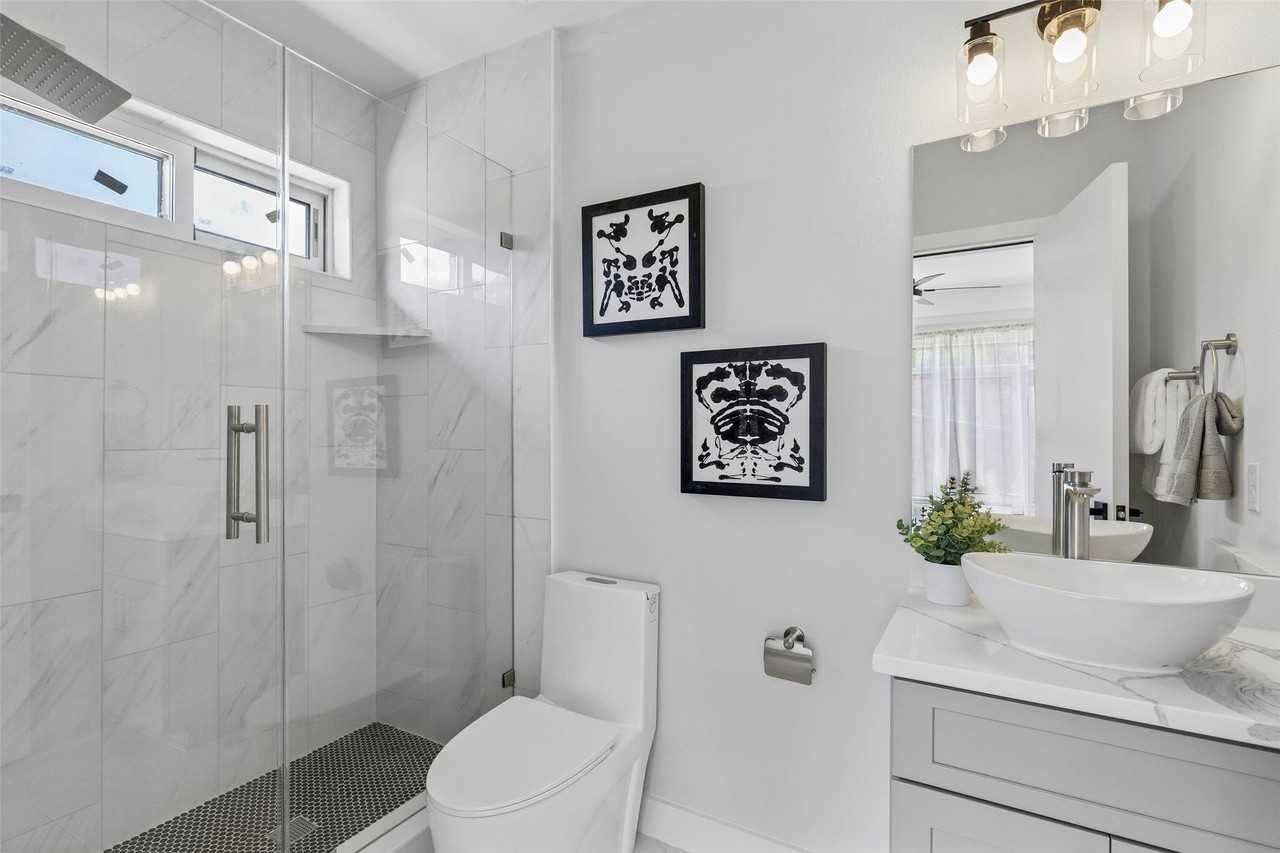 816 Premier Pkwy - Photo 7 of 37