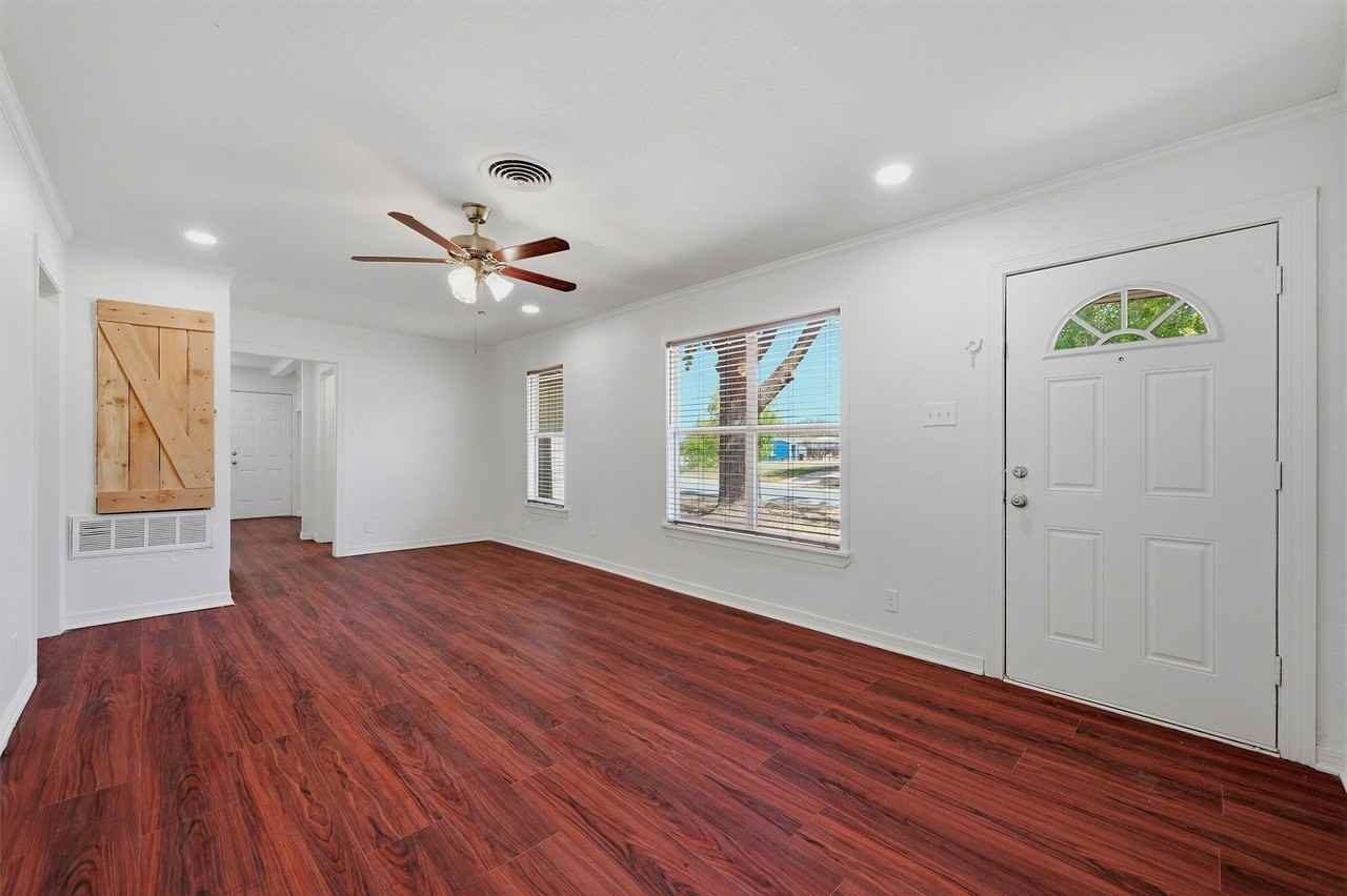 13 Macarthur Dr - Photo 4 of 24