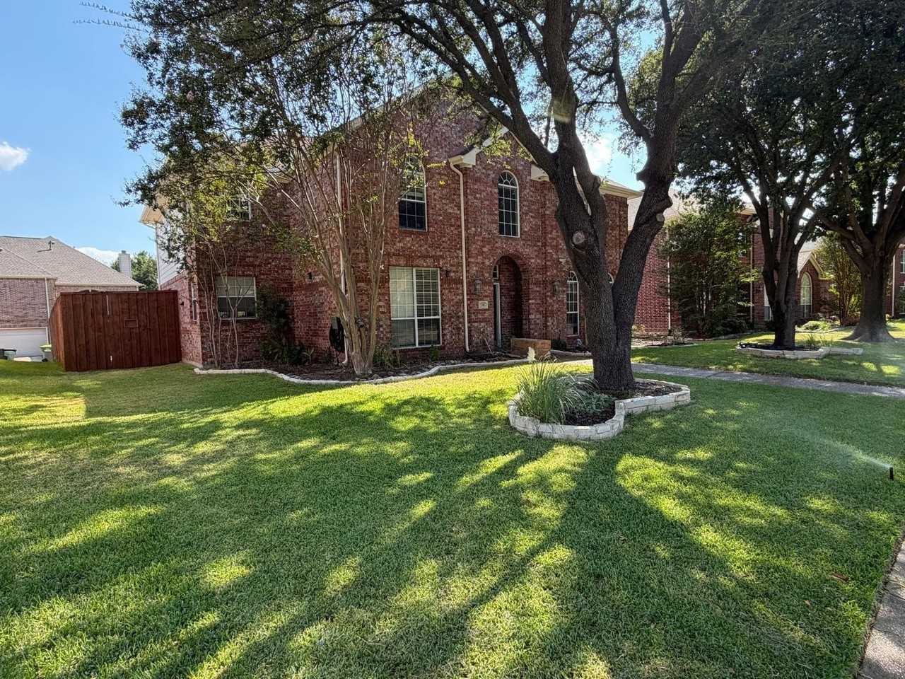 3316 Duval Dr - Photo 5 of 40