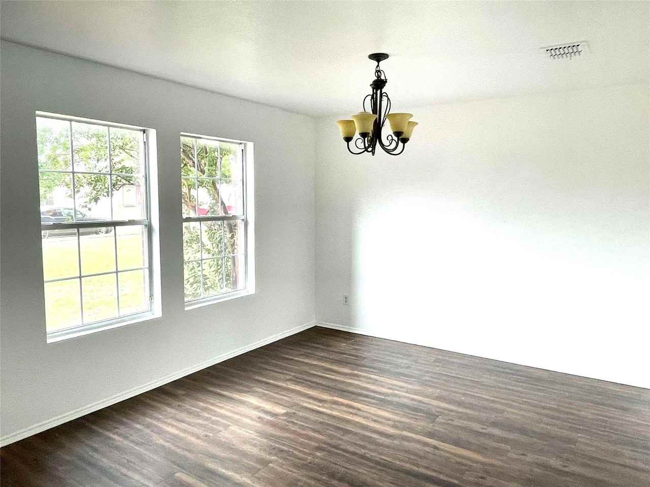 12413 Arbor Lake Rd - Photo 3 of 17