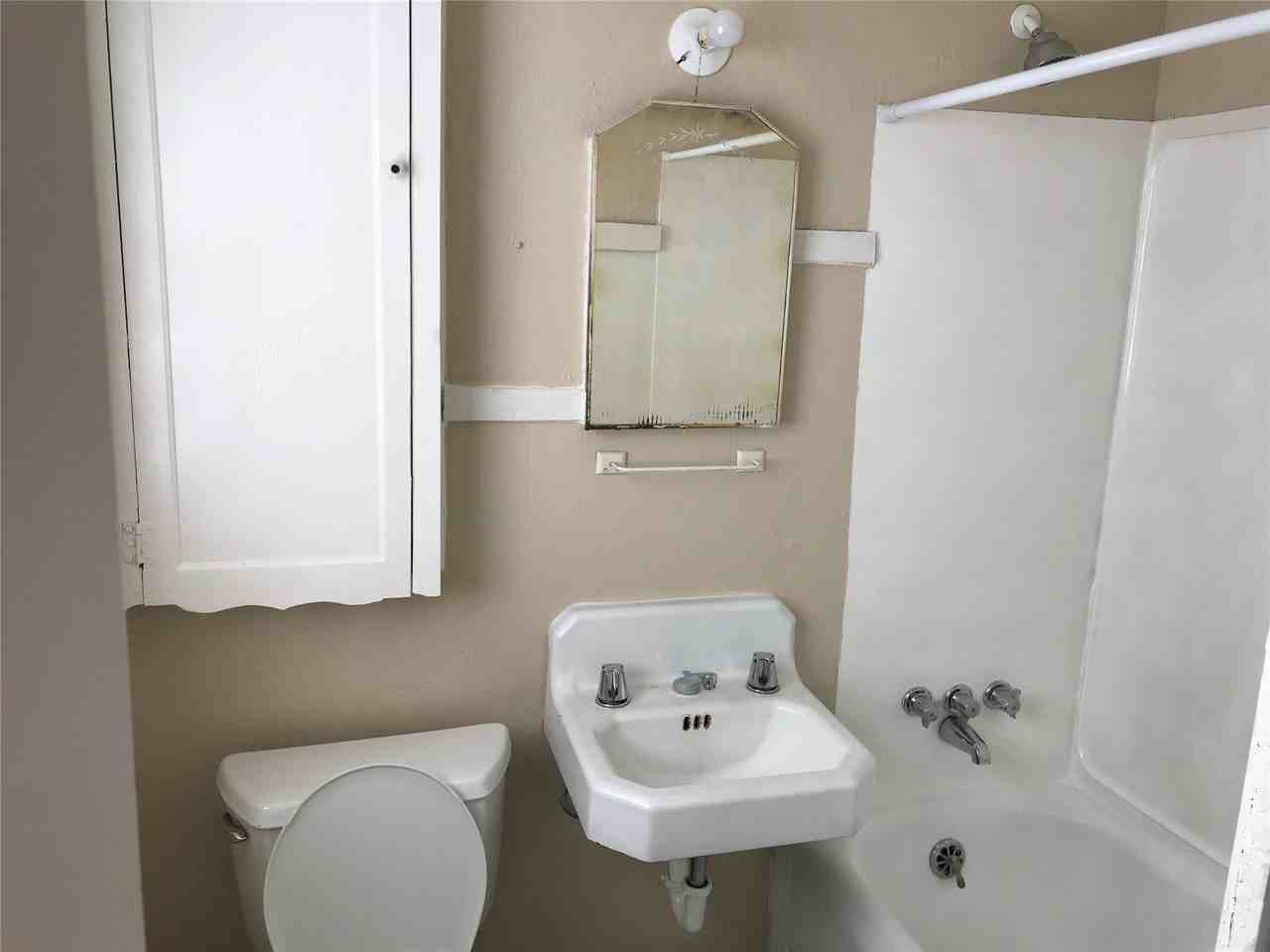 5800 Vickery Blvd #3 - Photo 6 of 7
