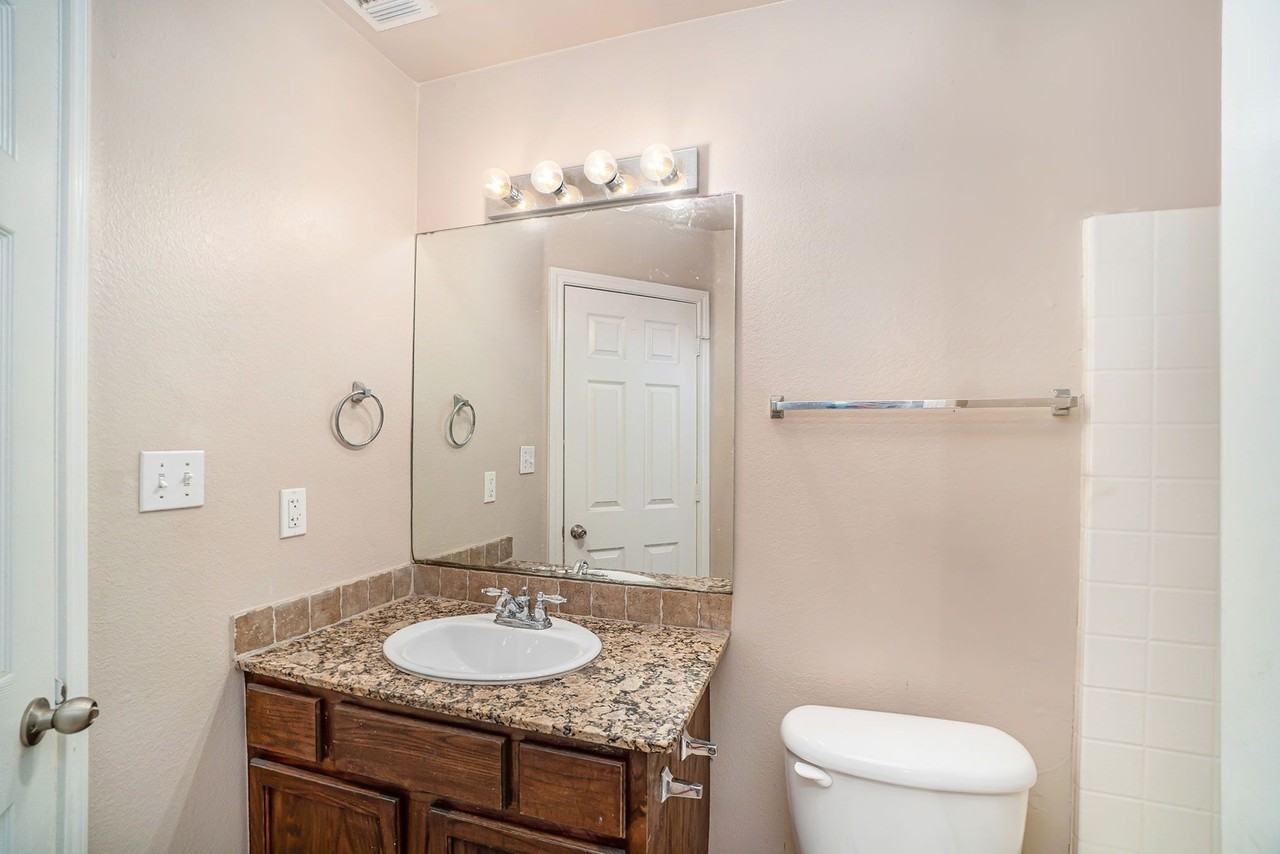 542 Mast Ct - Photo 7 of 22