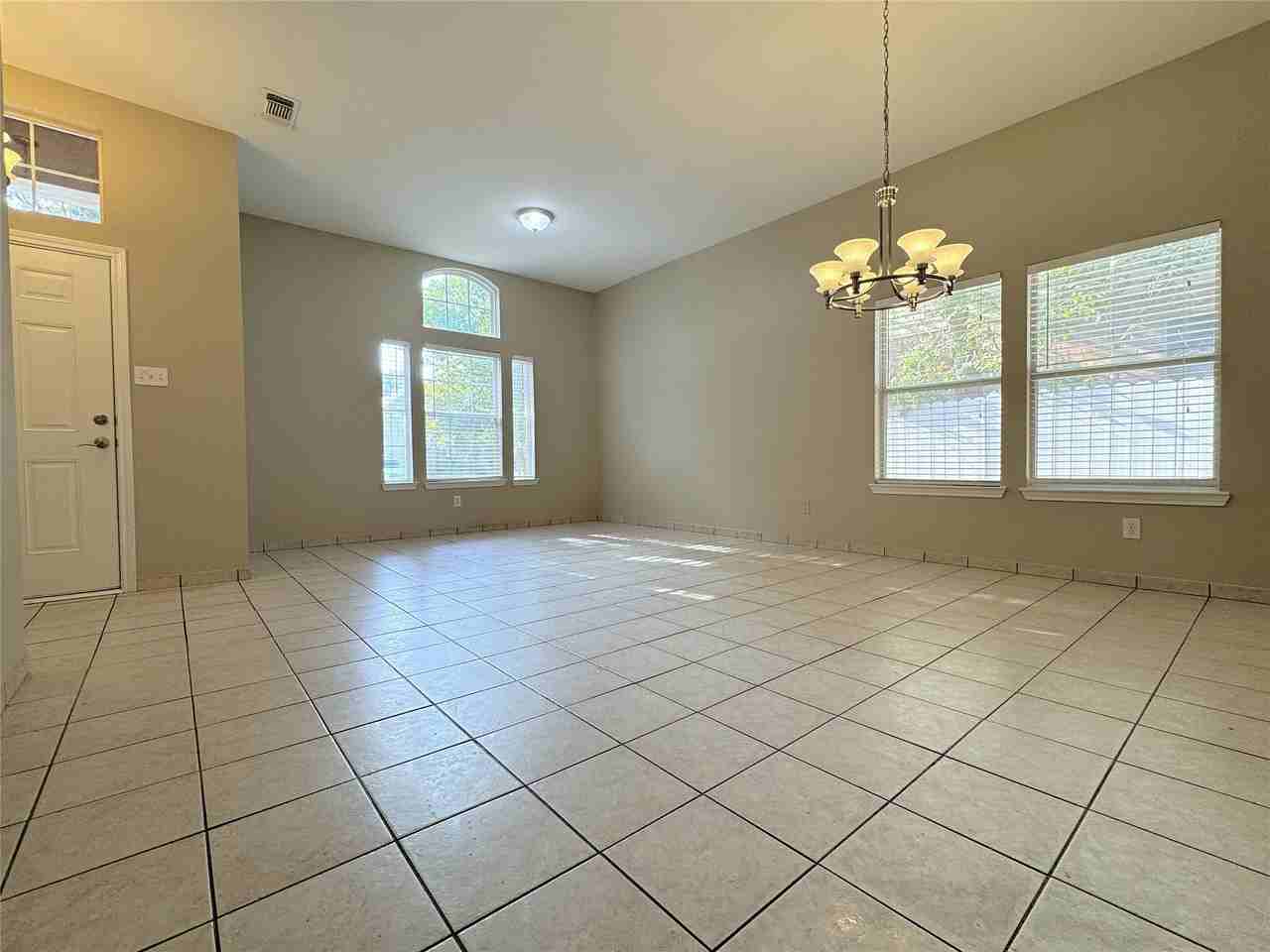 6415 Redstone Dr - Photo 4 of 19