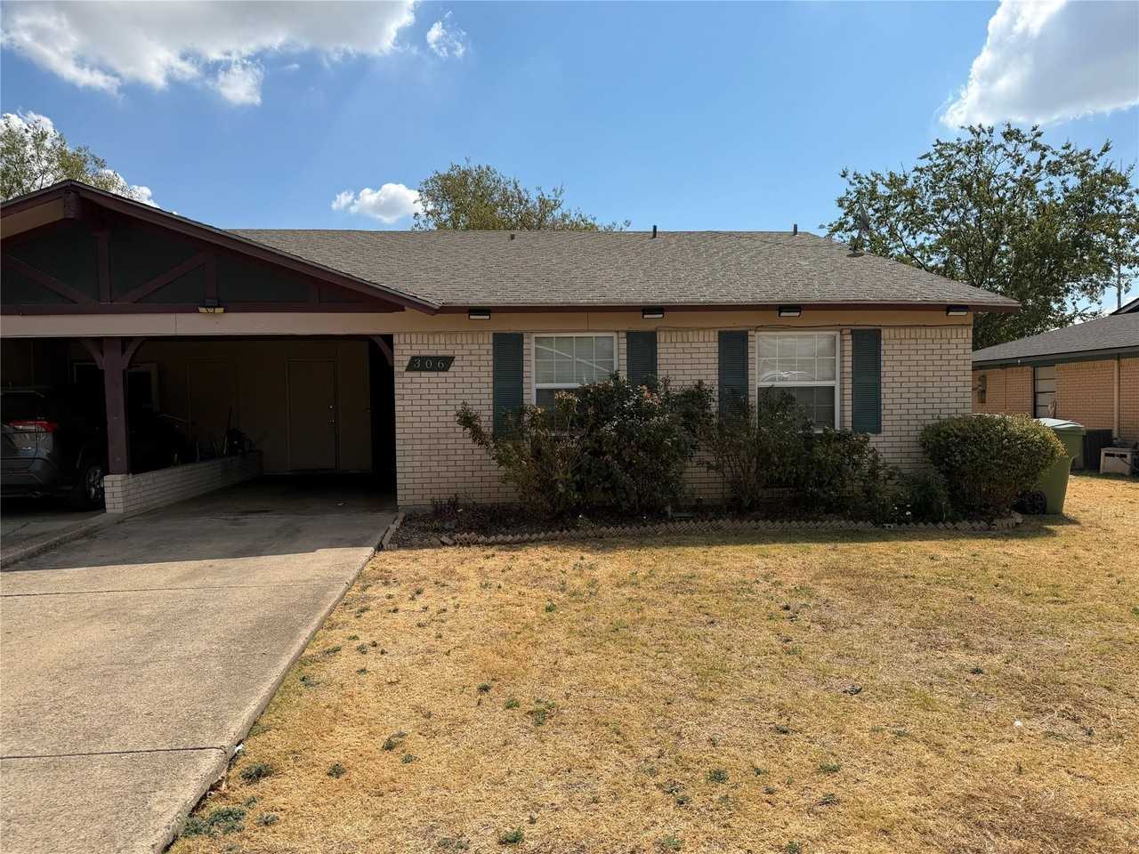 306 Evelyn Dr
