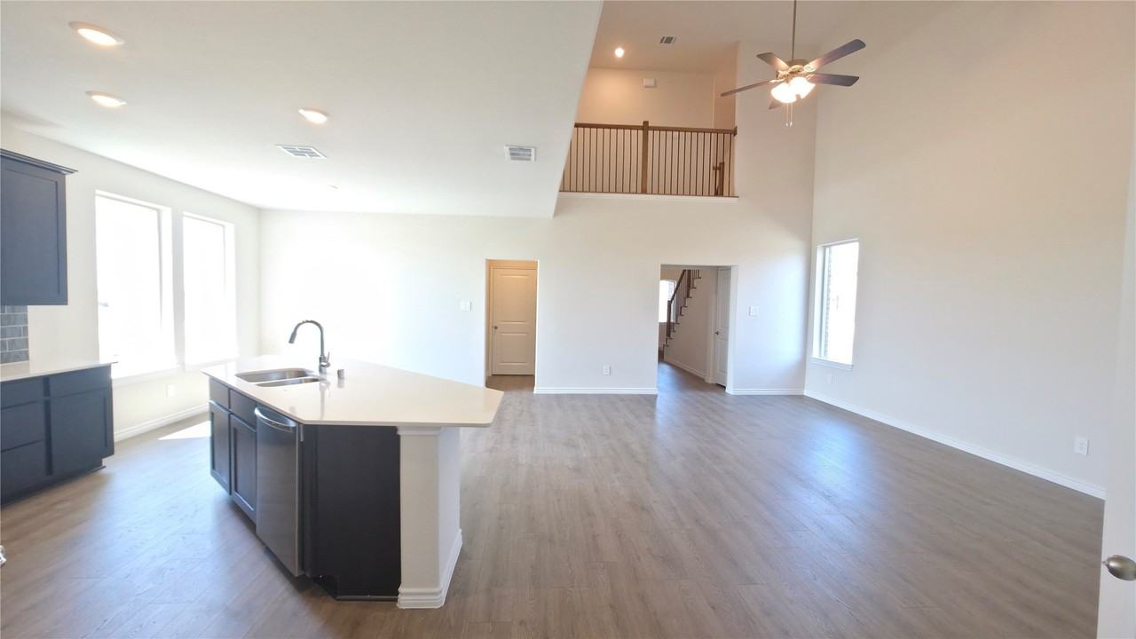 2337 Crockett Way - Photo 4 of 27