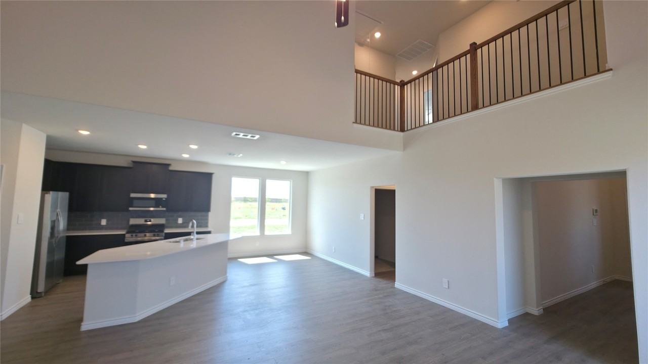 2337 Crockett Way - Photo 5 of 27