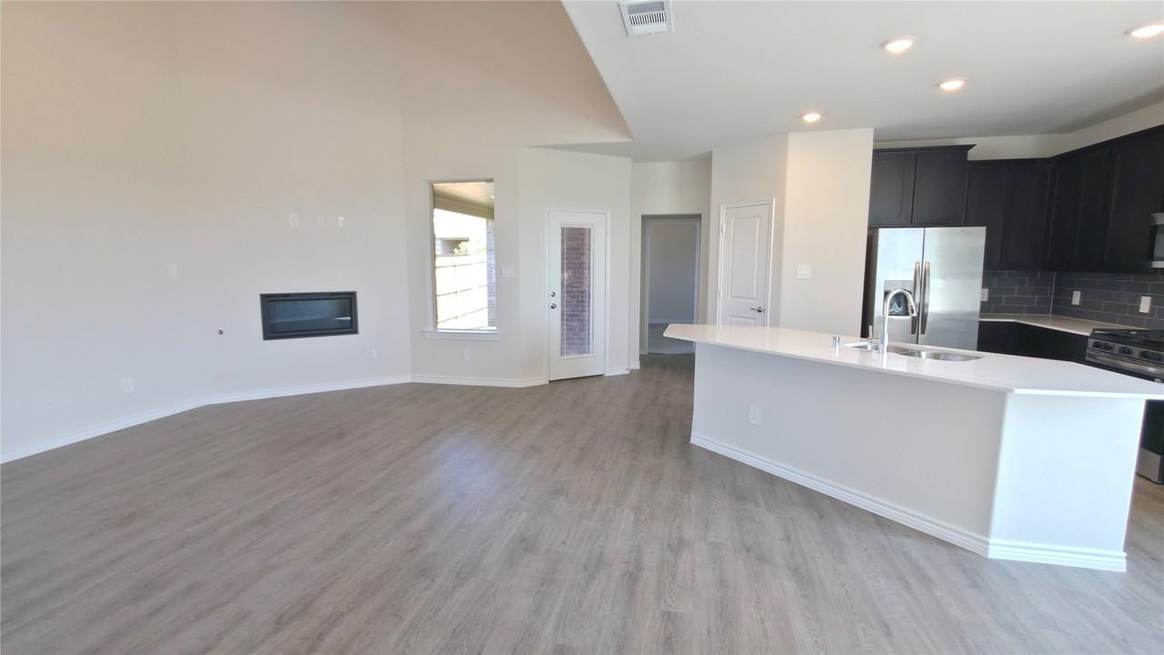 2337 Crockett Way - Photo 6 of 27