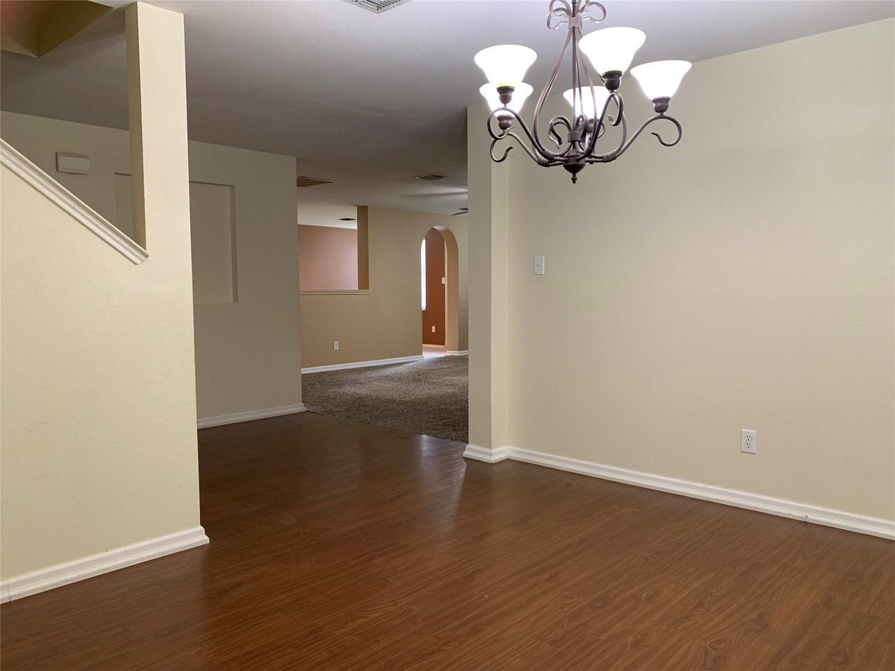 12870 Pearson Dr - Photo 4 of 25