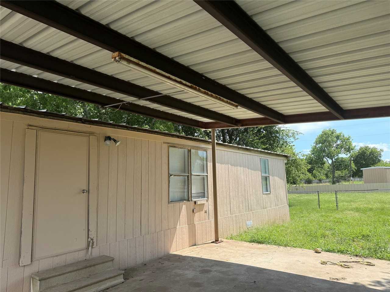 3277 Hidalgo Rd #B - Photo 4 of 16