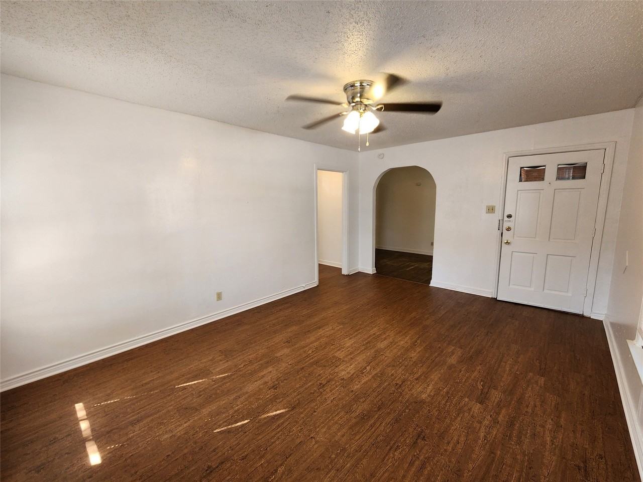 3704 Meadowbrook Dr - Photo 4 of 13