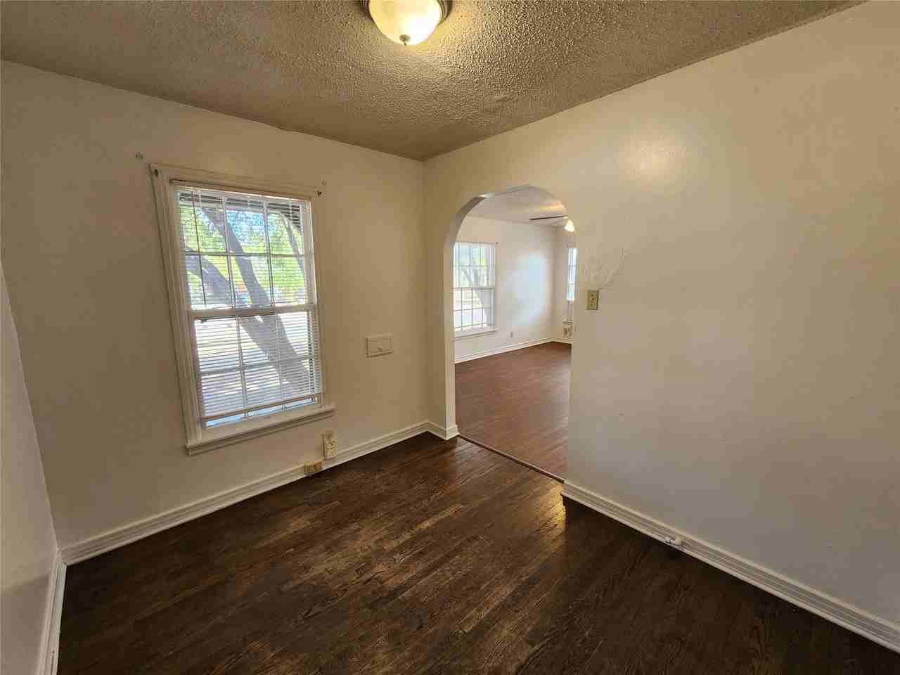 3704 Meadowbrook Dr - Photo 6 of 13