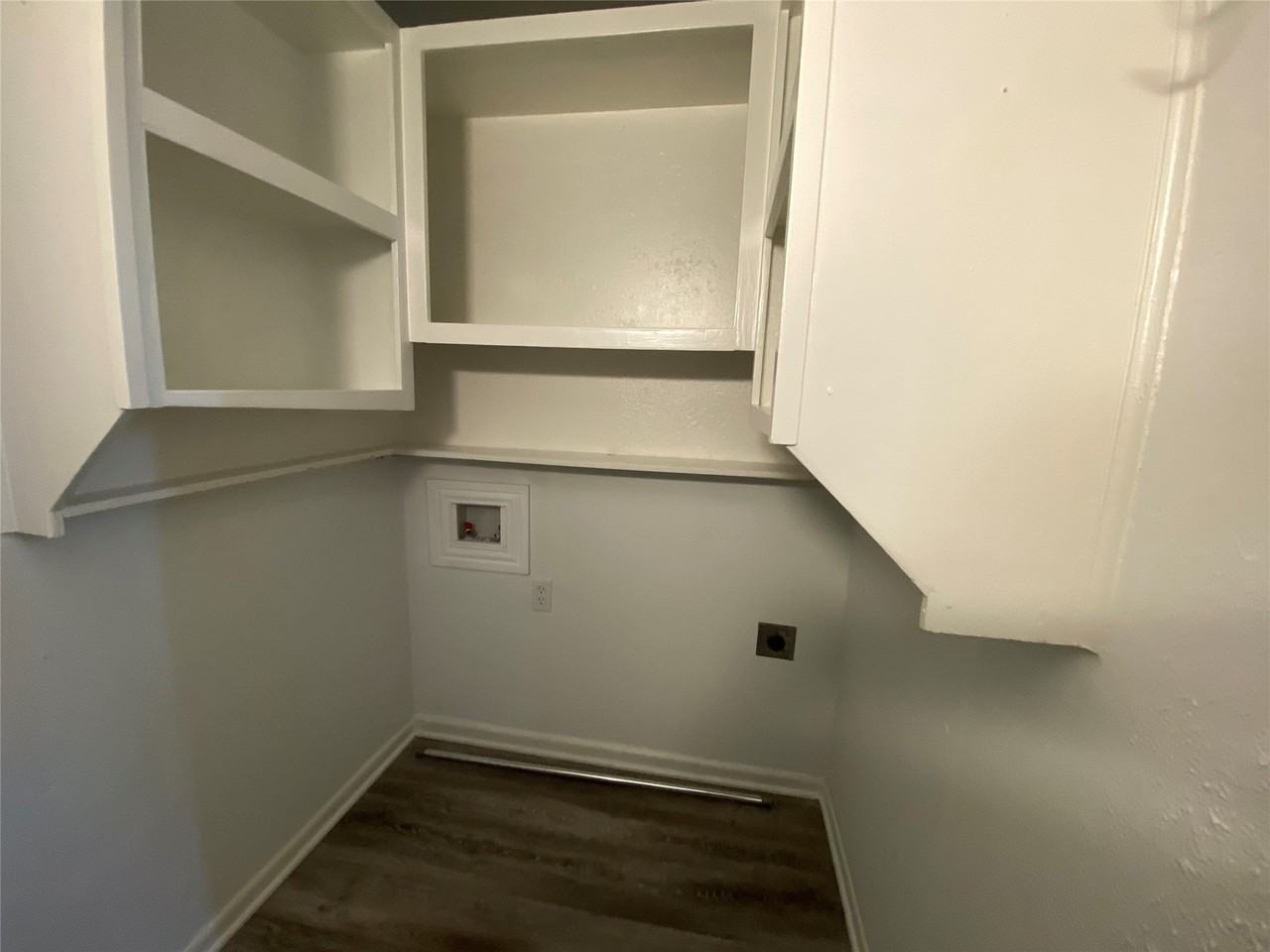 425 Wanda Way - Photo 5 of 10
