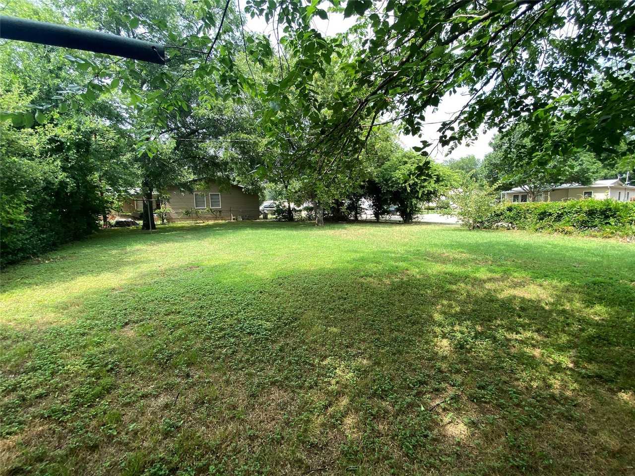 425 Wanda Way - Photo 7 of 10