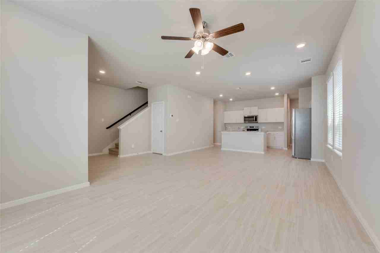 3029 Strawberry Farm Ln - Photo 5 of 18