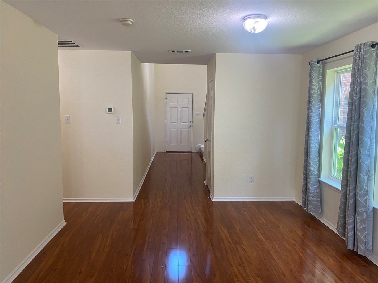 10133 Coolidge Dr - Photo 3 of 19