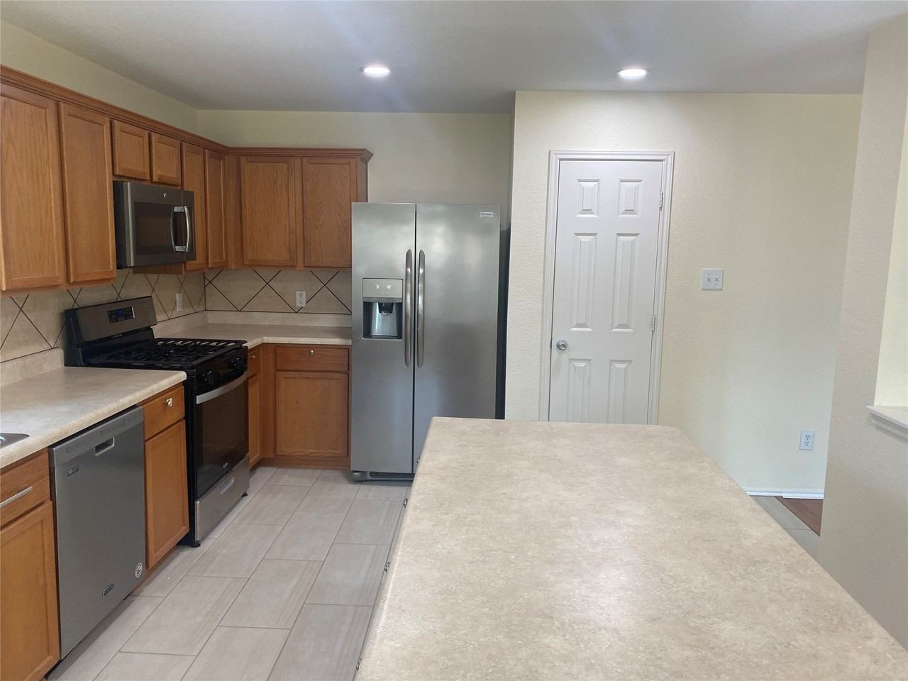 10133 Coolidge Dr - Photo 6 of 19