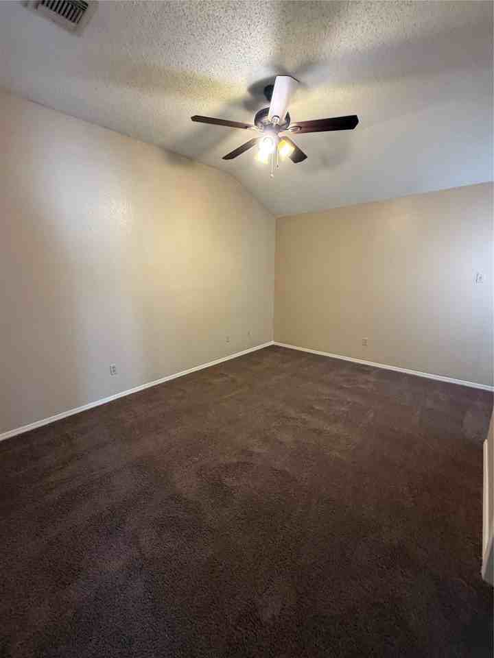 425 Horse Shoe Bnd - Photo 7 of 7