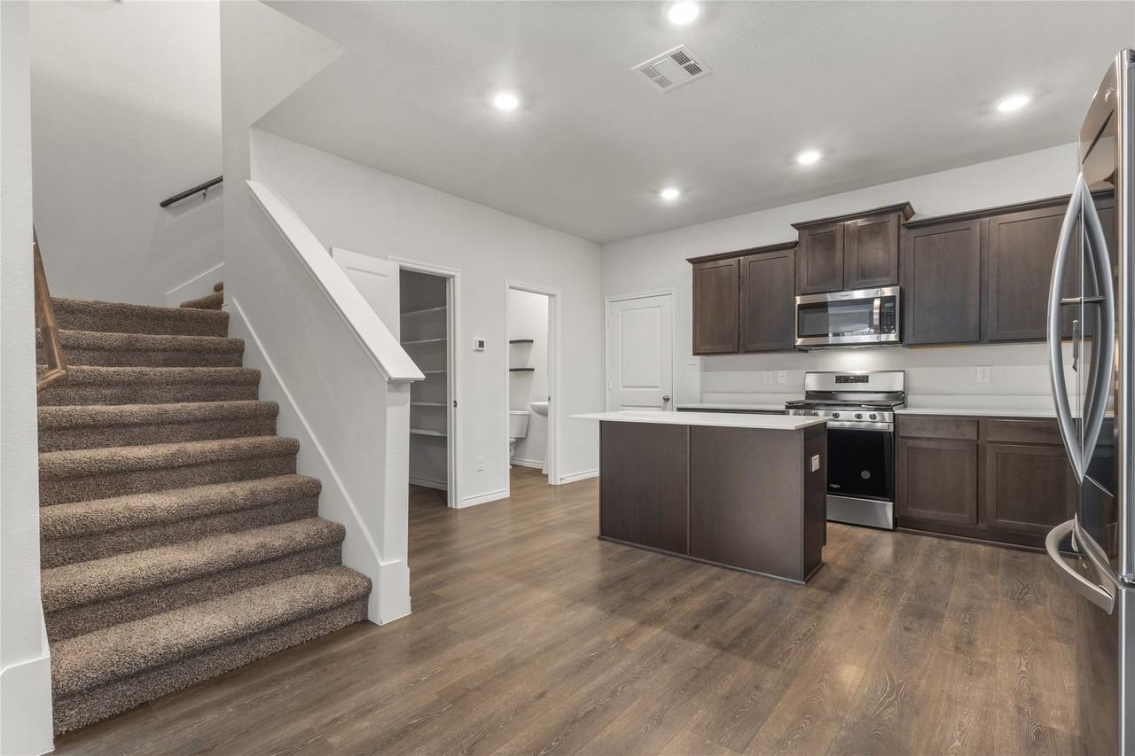 2153 Steer Creek Pl - Photo 3 of 14