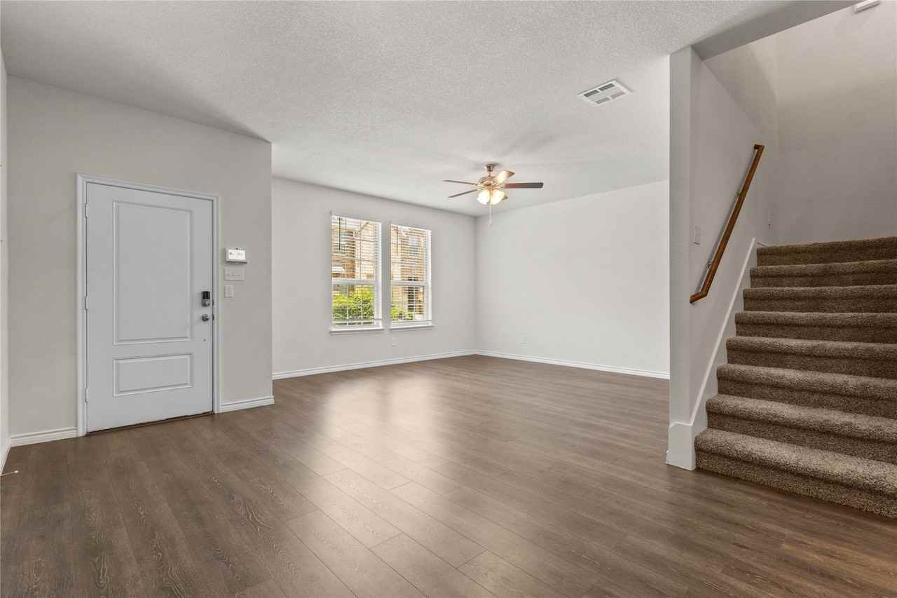 2153 Steer Creek Pl - Photo 5 of 14