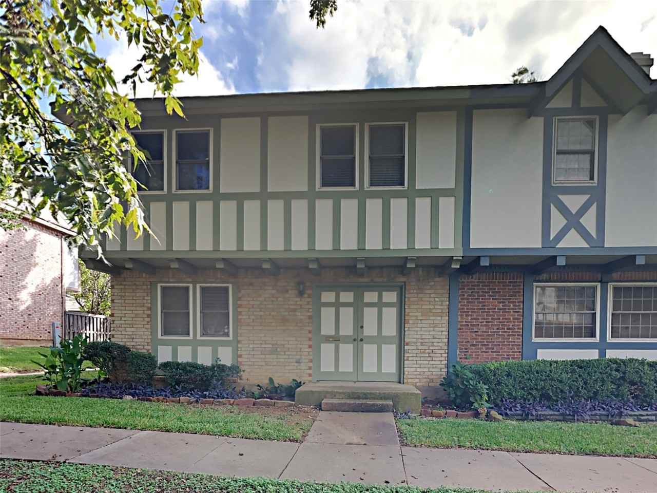 462 Westview Ter