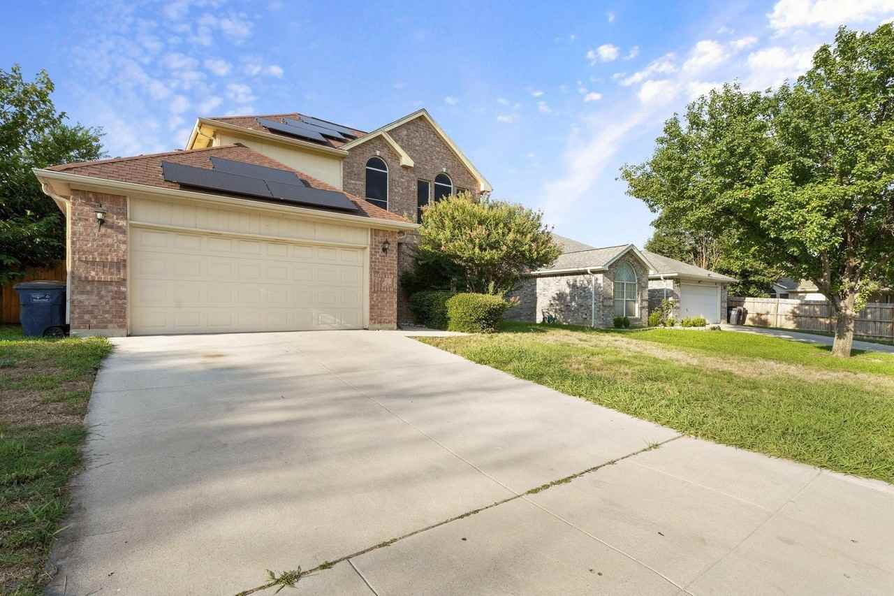1801 Overland St - Photo 3 of 18