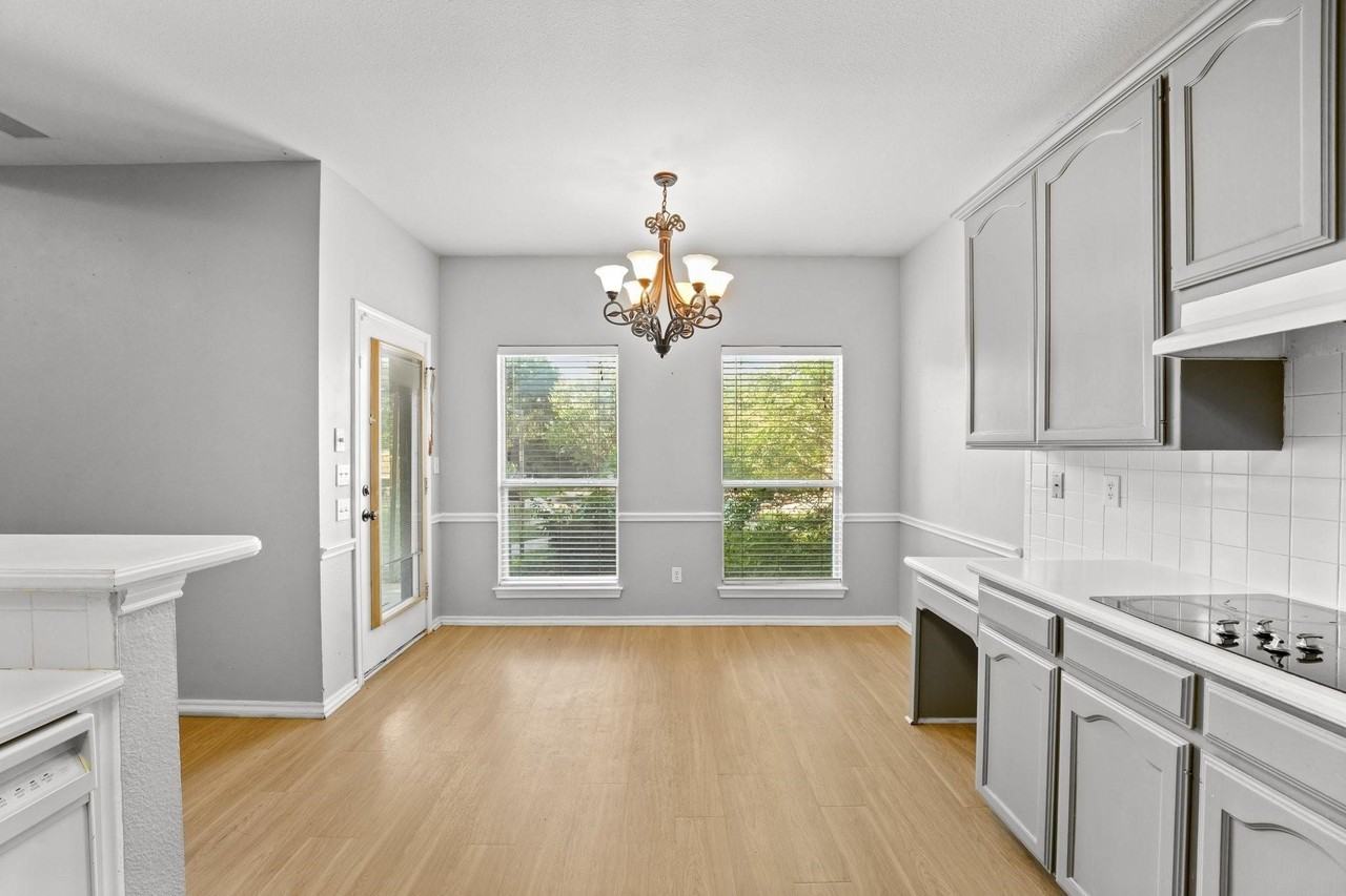 1801 Overland St - Photo 6 of 18