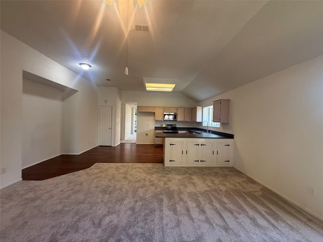 6916 Indiana Ave - Photo 5 of 10