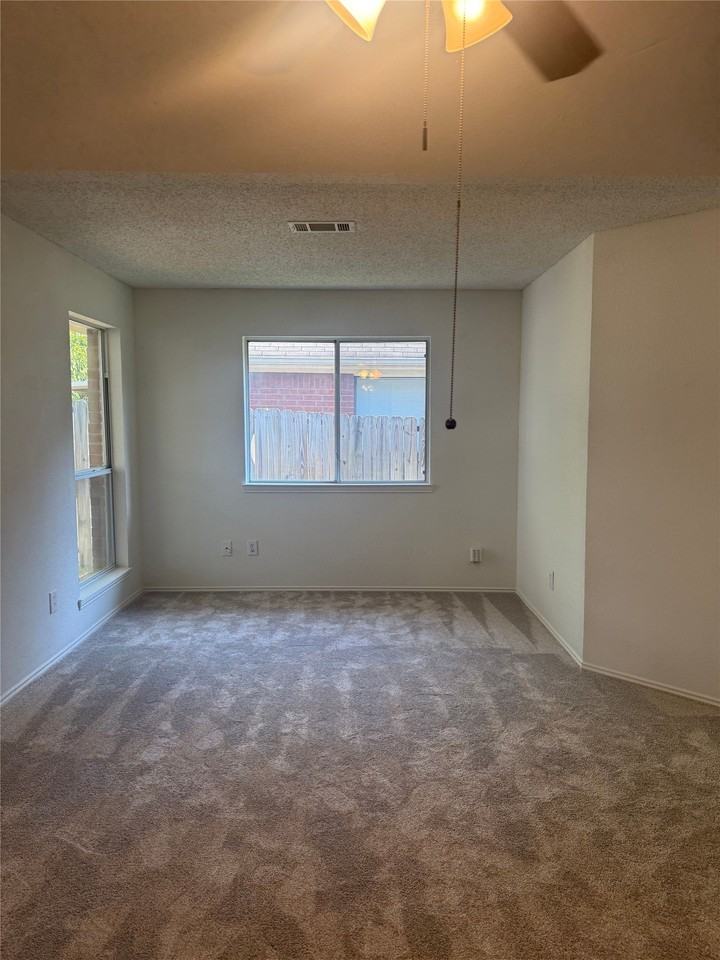 6916 Indiana Ave - Photo 7 of 10